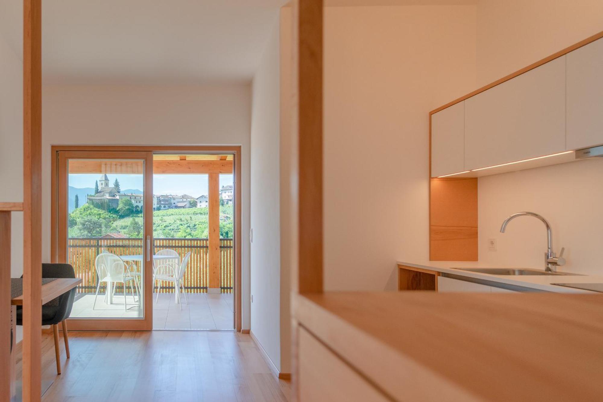 Апартаменты Sonnenhof Tramin - Adults Only Термено Экстерьер фото